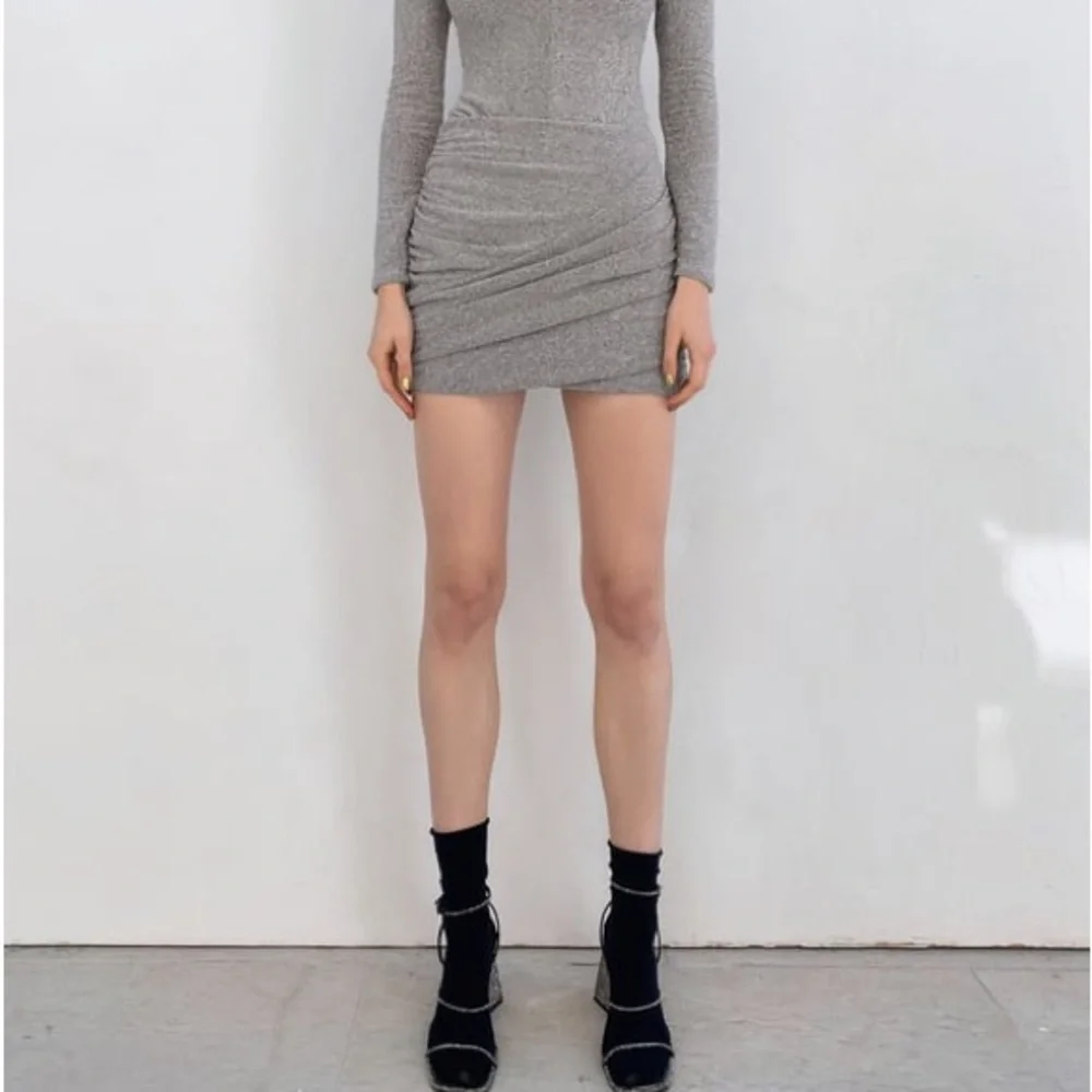 ZARA metallic ruched skirt - Picture 5 of 11